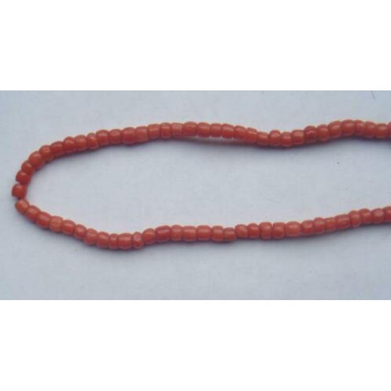 Antiek art deco koralen ketting