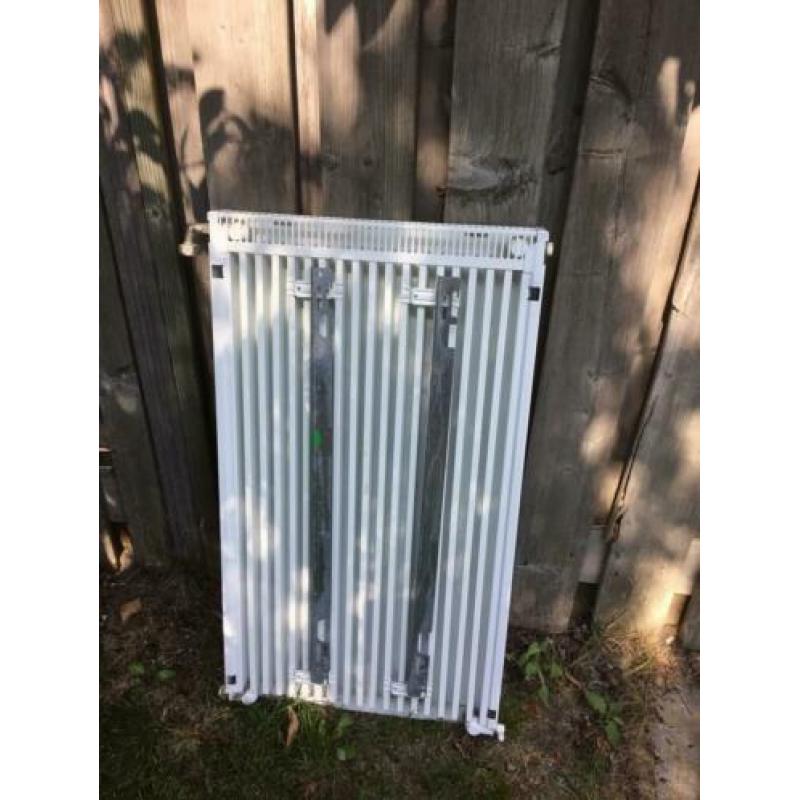 gratis af te halen radiator voor badkamer