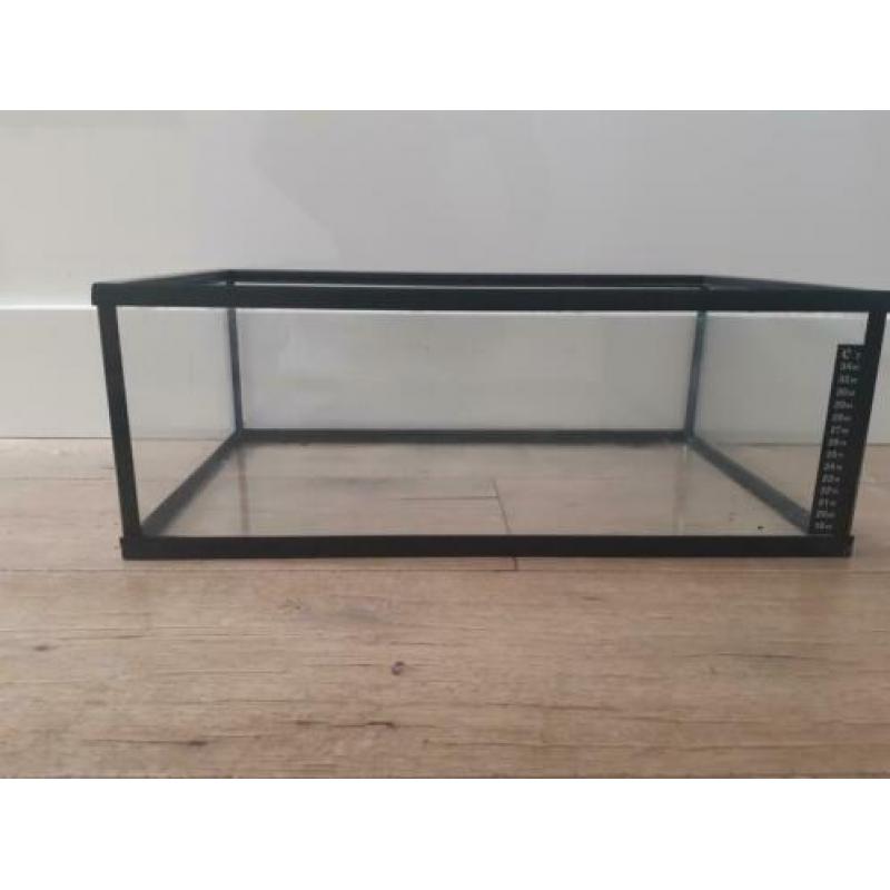 Aquarium 50cm lengte × 30cm Breedte × 18cm hoogte 10€