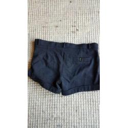 Brand korte broek maat 146-152