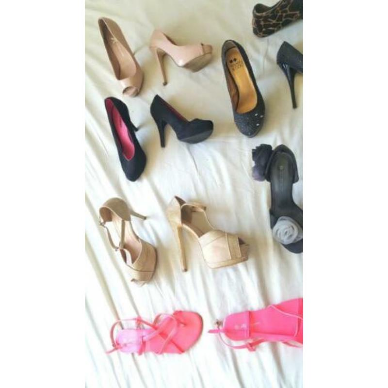 Diverse hakken en schoenen maat 38