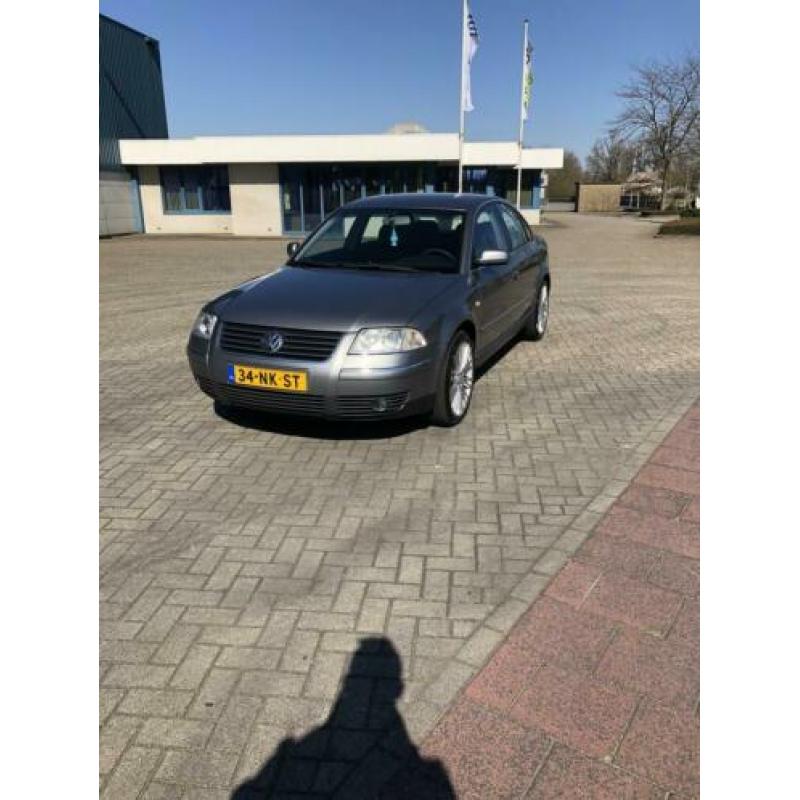 Volkswagen Passat 1.8 110KW AUT 2003 Grijs