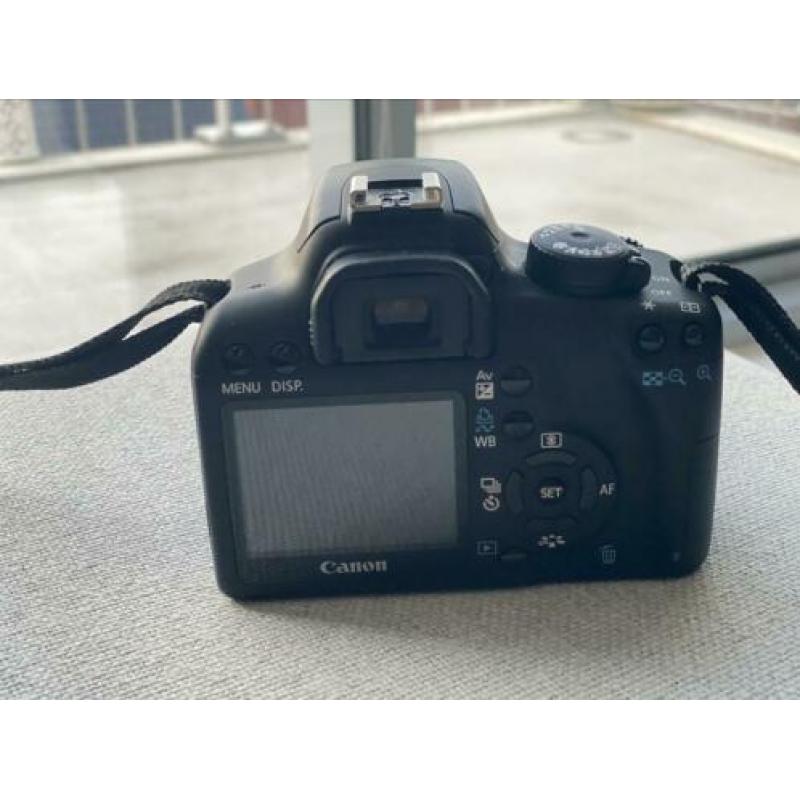 Canon EOS 1000D - ES-S 18-55mm IS Spiegelreflexcamera