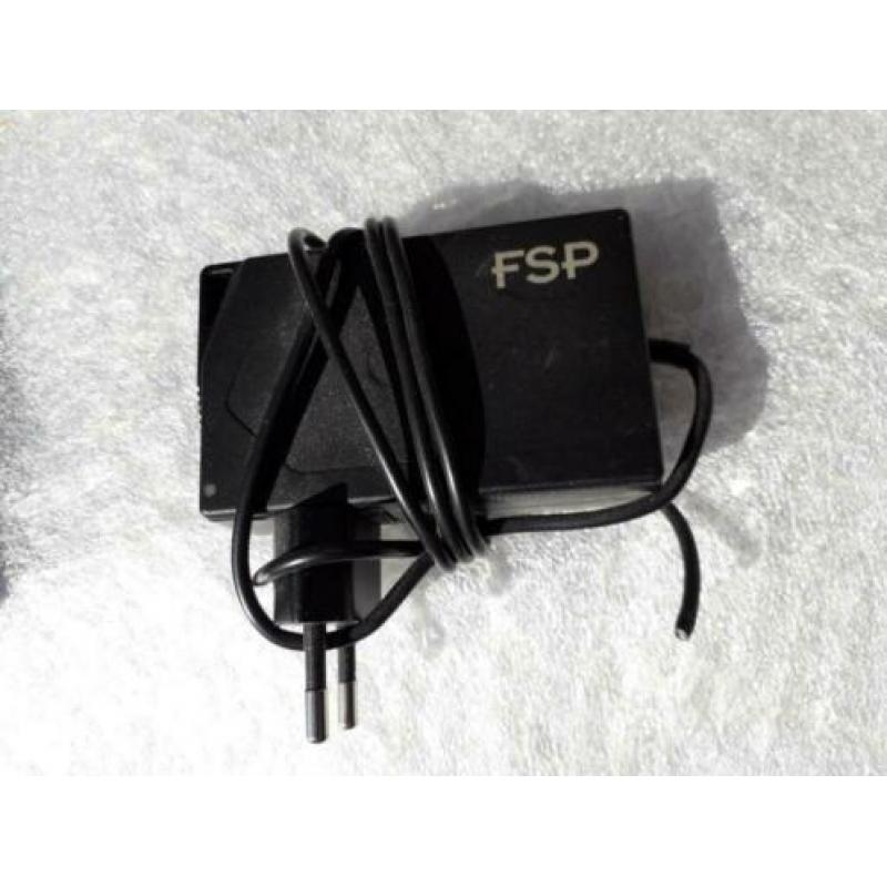 Netvoedingsadapter 19V DC 3,74A