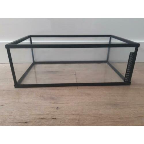 Aquarium 50cm lengte × 30cm Breedte × 18cm hoogte 10€