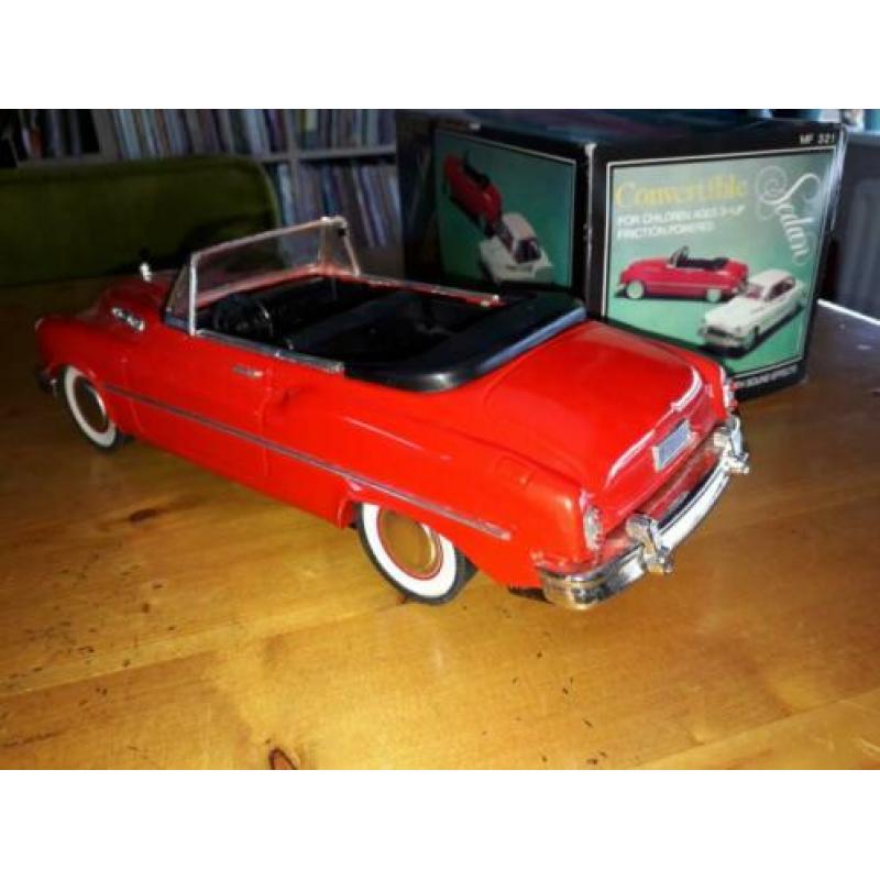 Vintage blikken Standard Sedan speelgoedauto