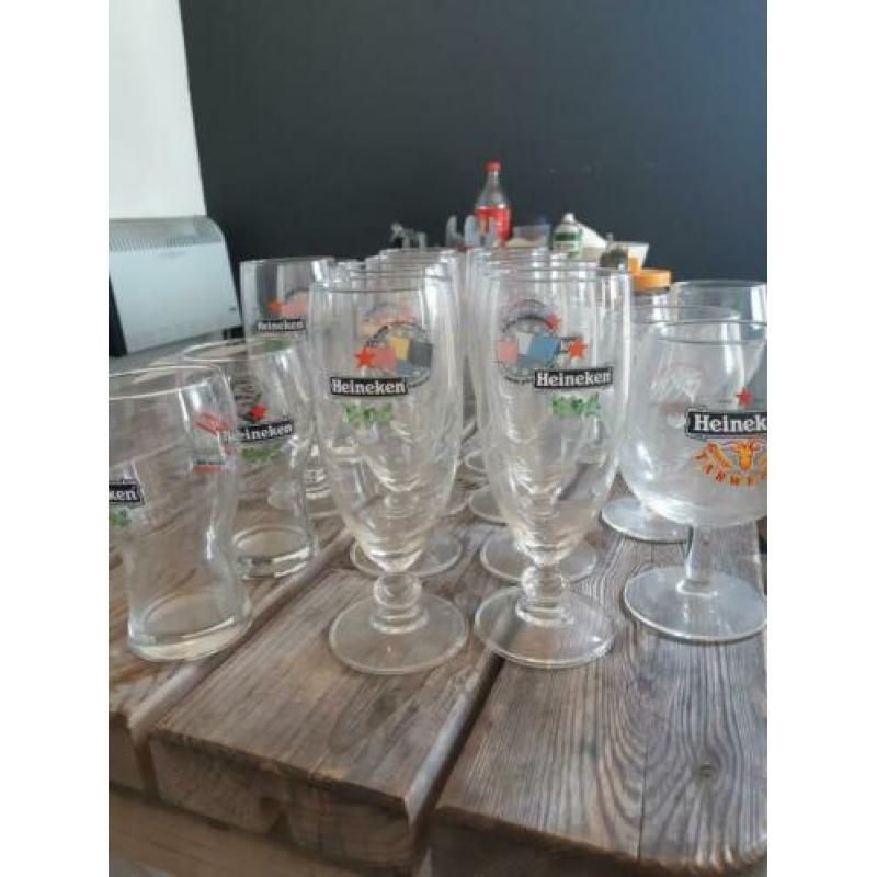 Heineken glazen en pullen