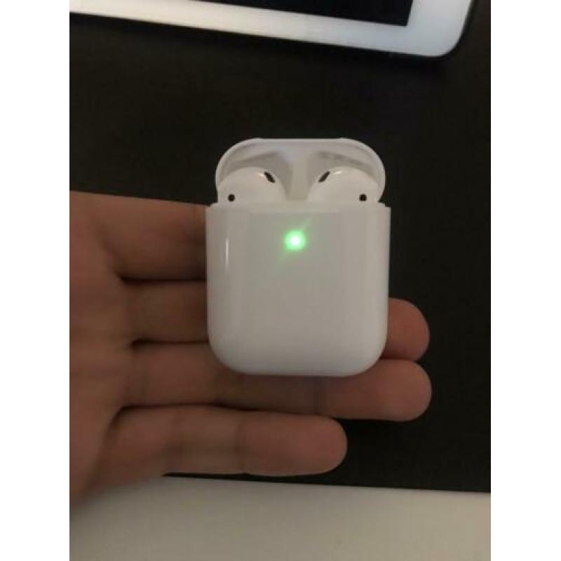 Apple airpods 2
