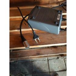 Lader electrische fiets acculader