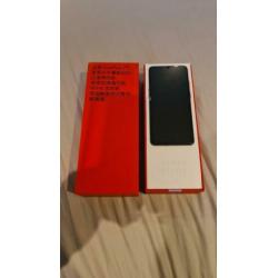 One plus 7t 256GB 3 maanden oud.