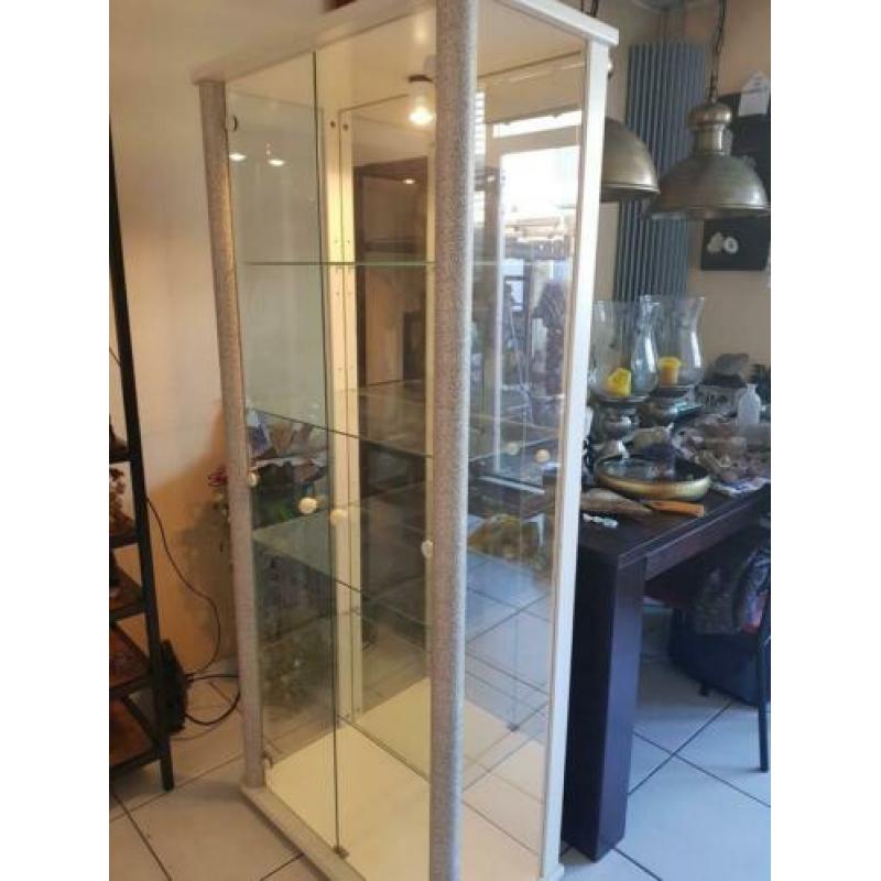 Wit grijs vitrinekast h 175cm×br78cm×d39cm.