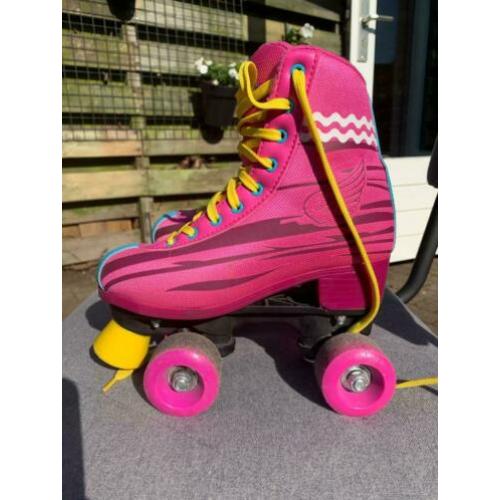 Soy luna rol schaatsen maat 34/35