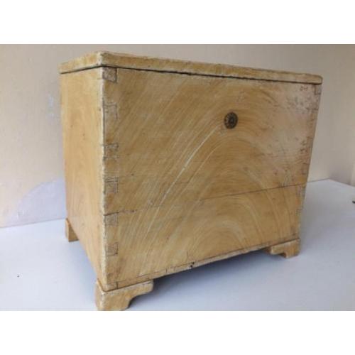 kist speelgoedkist dekenkist hout salontafel Frans