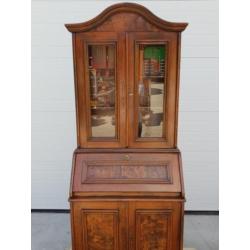 Antiek bureau