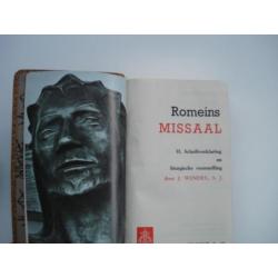Romeins Missaal 1967 met foudraal bruin. Nieuw in doos!!!