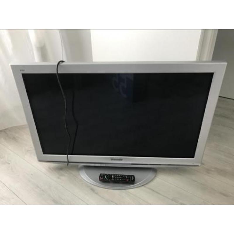 Panasonic tv 107cm