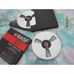 2 BASF Metalen Bandrecorder spoelen
