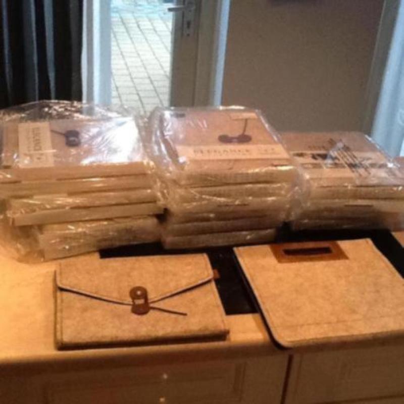 Zeer mooie Ipad hoezen NIEUW!