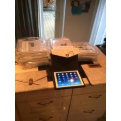Zeer mooie Ipad hoezen NIEUW!