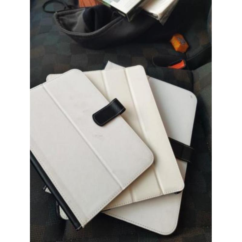 Partij 3900 stuks tablet/ipad hoezen