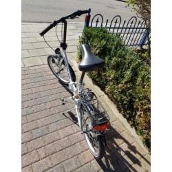Te koop z.g.a.n. vouw fiets met 6 versnellingen.