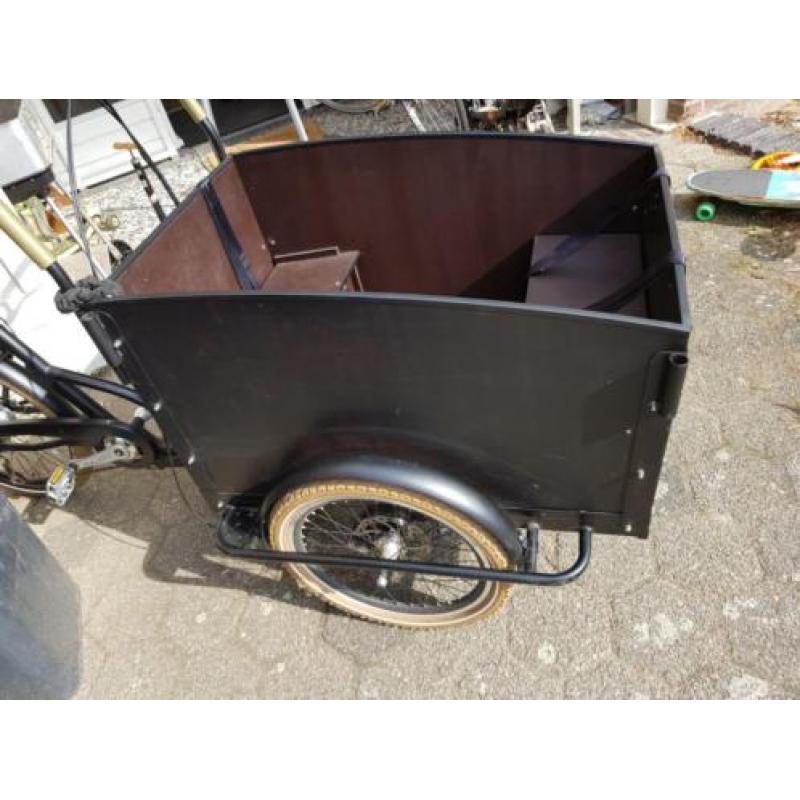 E- bakfiets, zo goed als nieuw