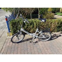 Te koop z.g.a.n. vouw fiets met 6 versnellingen.