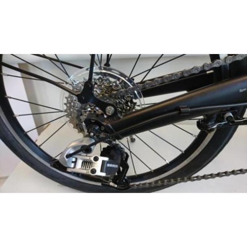 Fsir spinbike vouwfiets zwart en wit leverbaar.