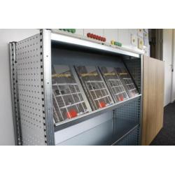 Boekenkast bij Stellingkast.nl met industriële uitstraling