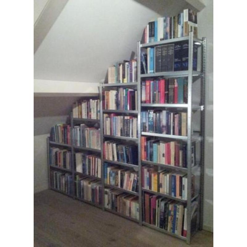 Boekenkast bij Stellingkast.nl met industriële uitstraling