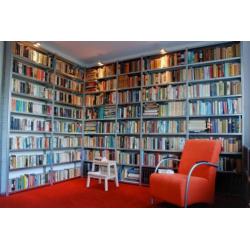 Boekenkast bij Stellingkast.nl met industriële uitstraling