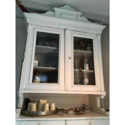 Prachtige Roemeense buffetkast kast