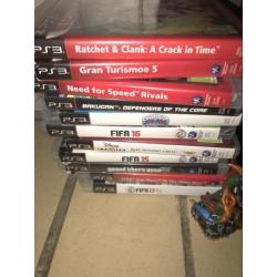 Ps3 super slim 500gb met vele extras en games