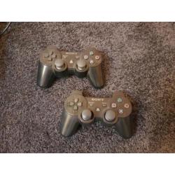 playstation 3 met 2 controllers en 5 leuke spellen