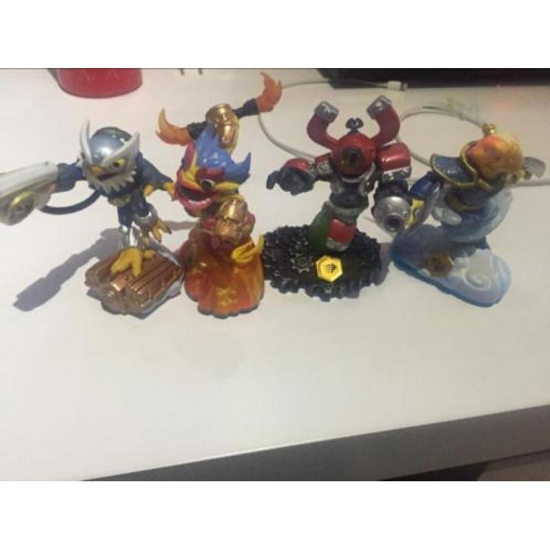 skylander poppetjes+ portal ook los te koop voor de wii
