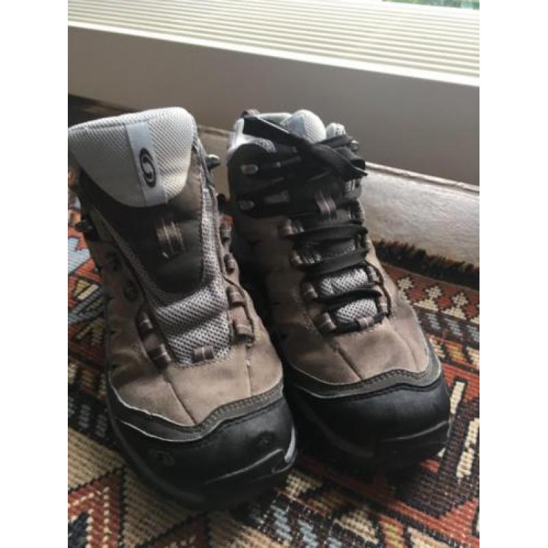Salomono tracking- en wandelschoenen (maat 38, valt als 36!)
